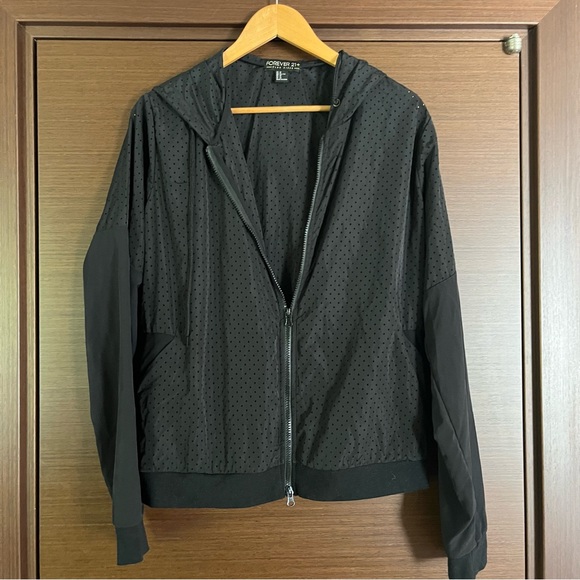Forever 21+ Mesh Panel Hooded Zip-Up Windbreaker Jacket - Picture 1 of 7